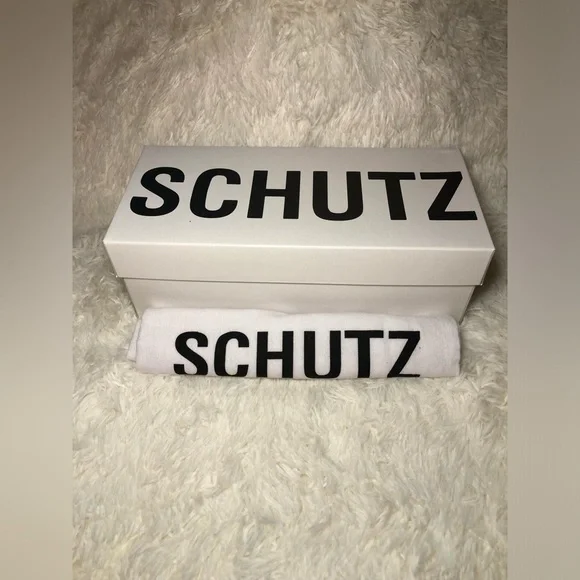 SCHUTZ Animal Print Women's Flats NWT NWB size 7.5 - Picture 3 of 15